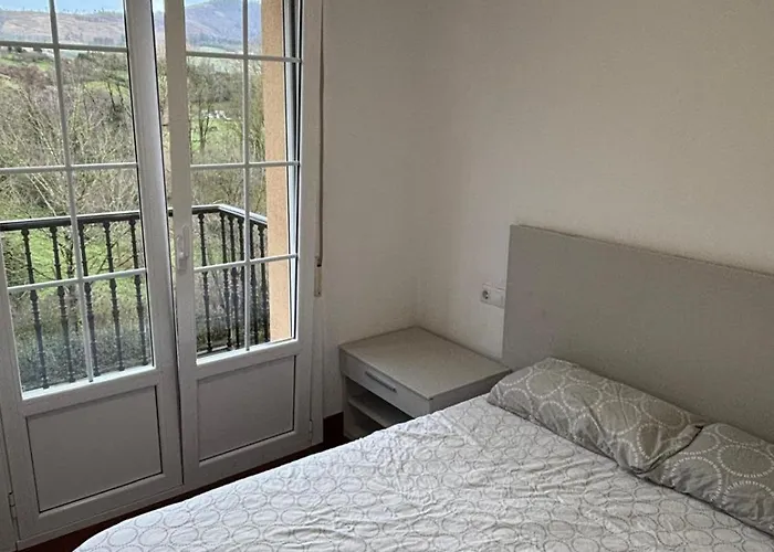 Amplio Piso Duplex En アパート